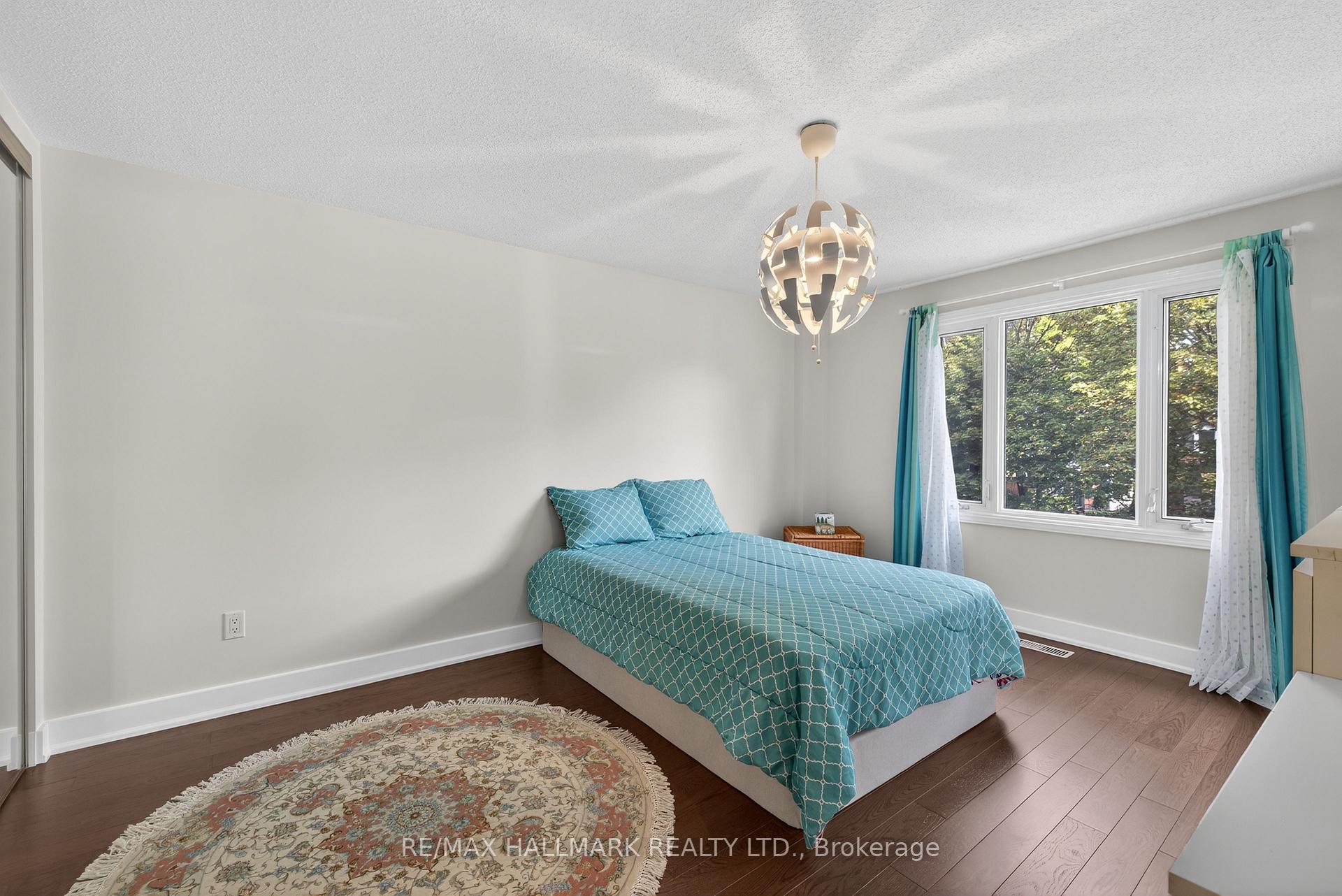 Photo 23 of 26 Stacey Crescent, Markham, Thornlea — HOMEH