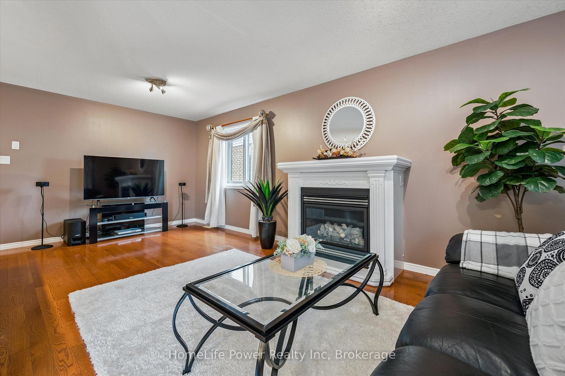 Photo 7 of 97 Marl Meadow Drive, Kitchener — HOMEH