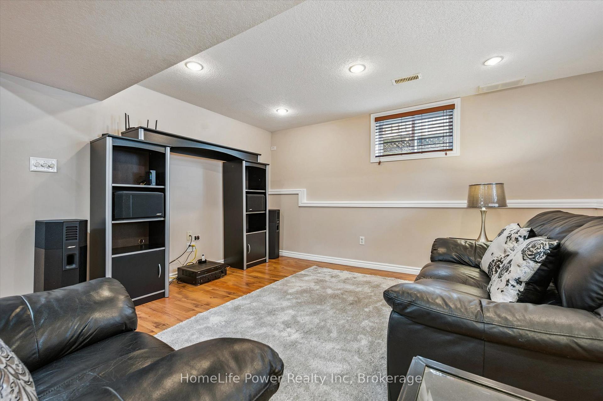 Photo 29 of 97 Marl Meadow Drive, Kitchener — HOMEH