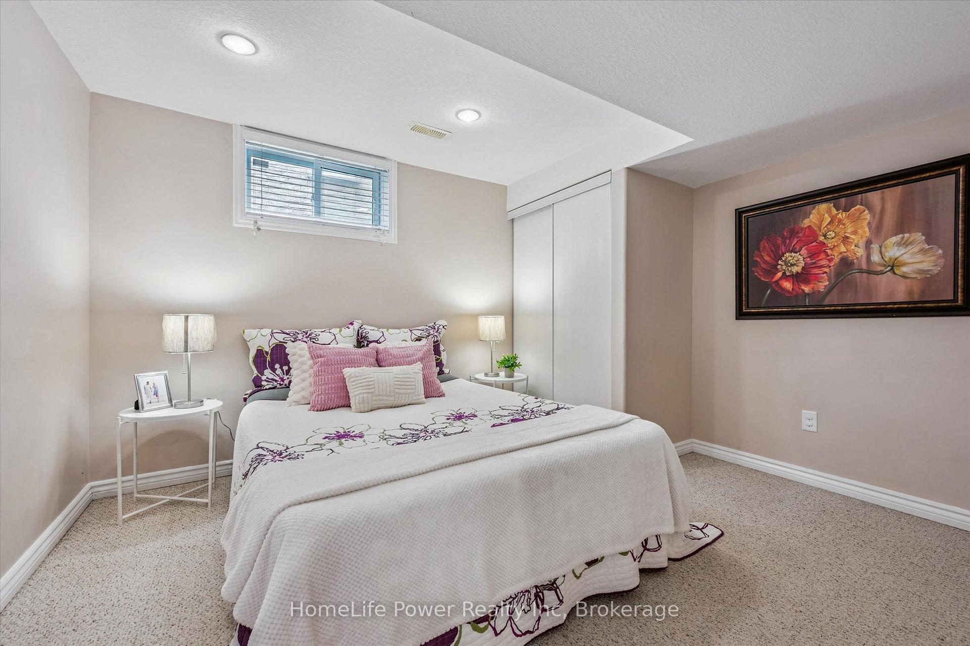 Photo 32 of 97 Marl Meadow Drive, Kitchener — HOMEH