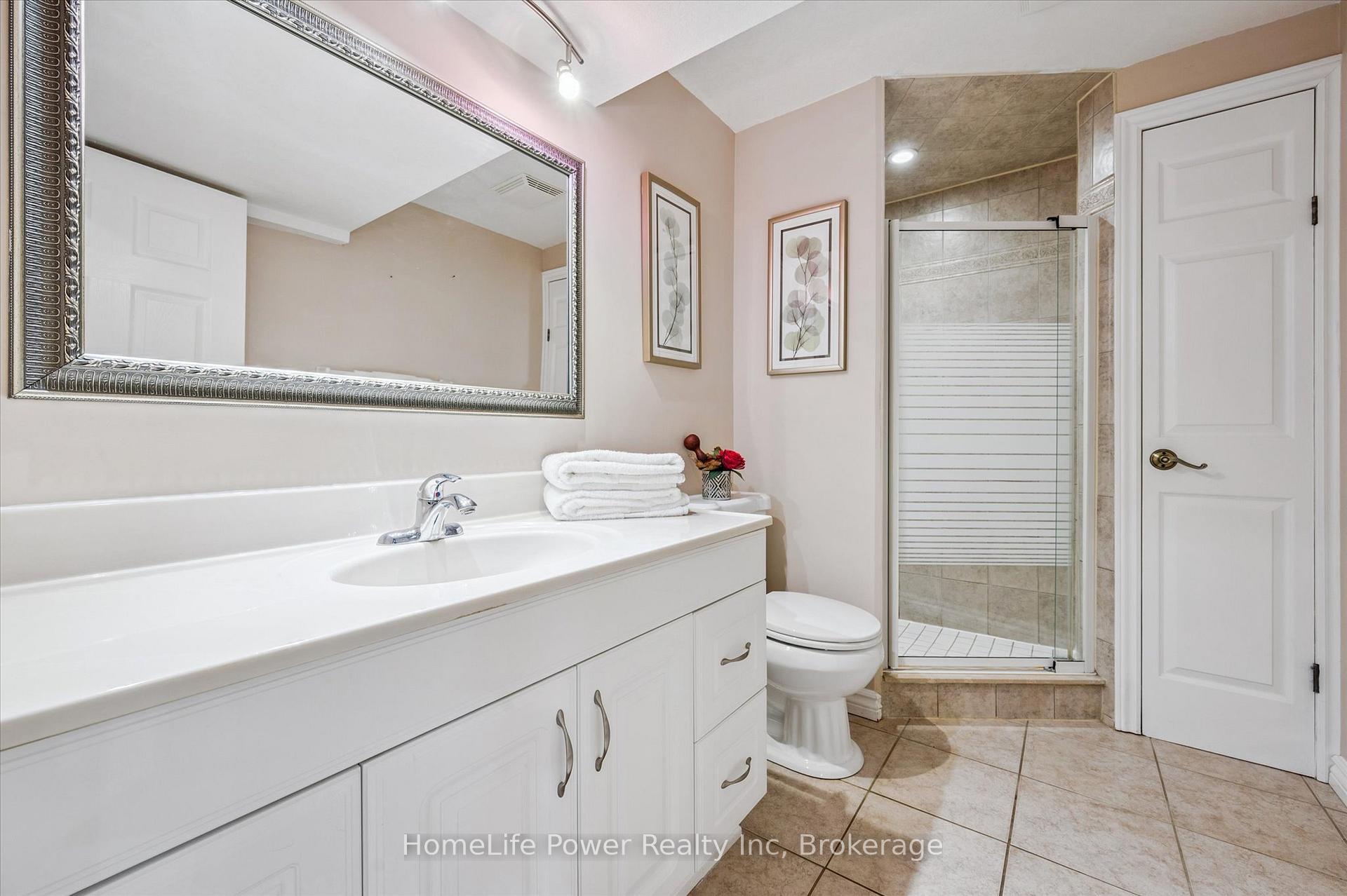 Photo 33 of 97 Marl Meadow Drive, Kitchener — HOMEH