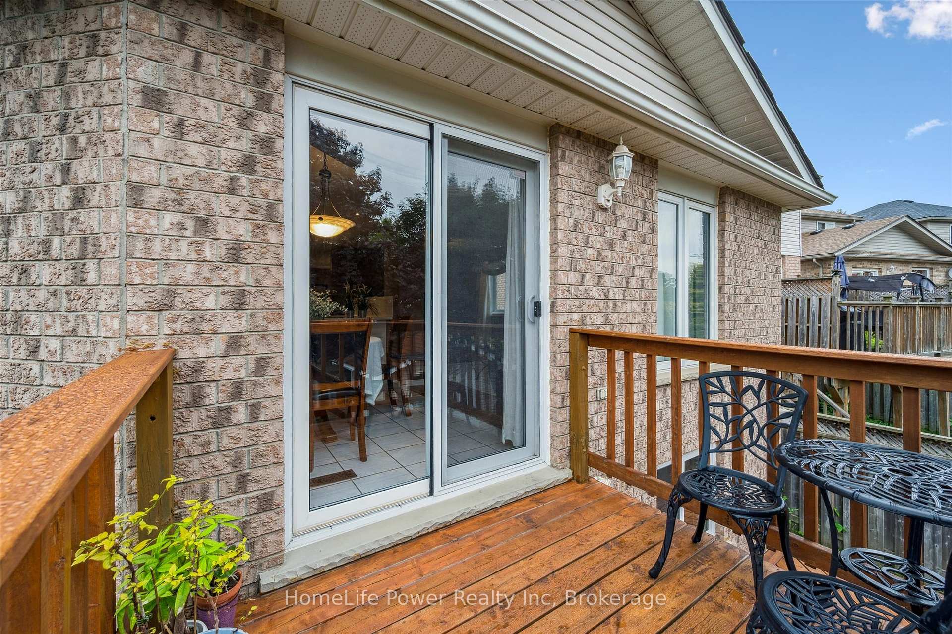 Photo 36 of 97 Marl Meadow Drive, Kitchener — HOMEH
