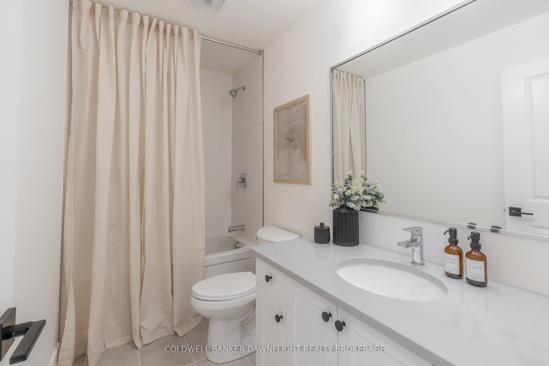 Photo 22 of Unit 51, 147 Scotts Drive, Lucan Biddulph, Lucan — HOMEH
