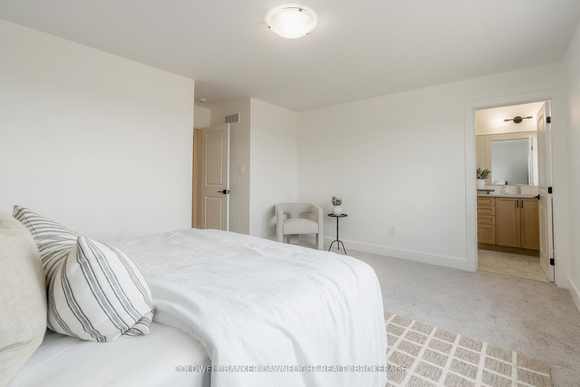 Photo 31 of Unit 51, 147 Scotts Drive, Lucan Biddulph, Lucan — HOMEH