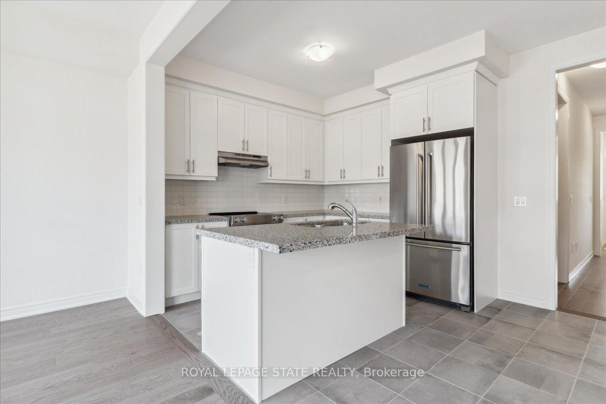 Photo 13 of 1069 Garner Road E, Hamilton, Meadowlands — HOMEH