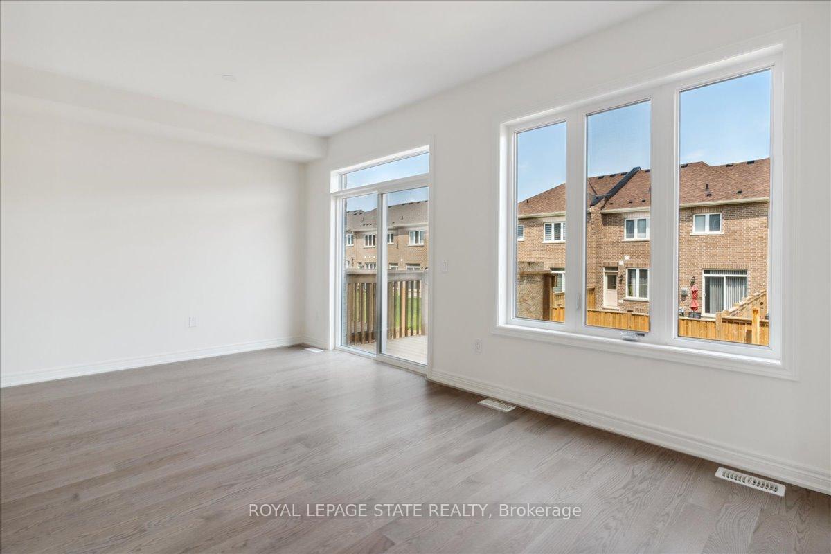 Photo 17 of 1069 Garner Road E, Hamilton, Meadowlands — HOMEH