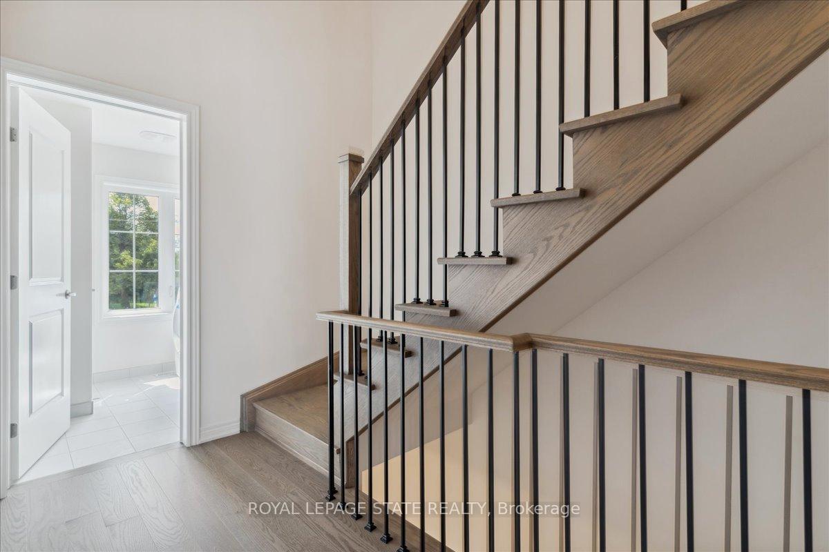 Photo 33 of 1069 Garner Road E, Hamilton, Meadowlands — HOMEH