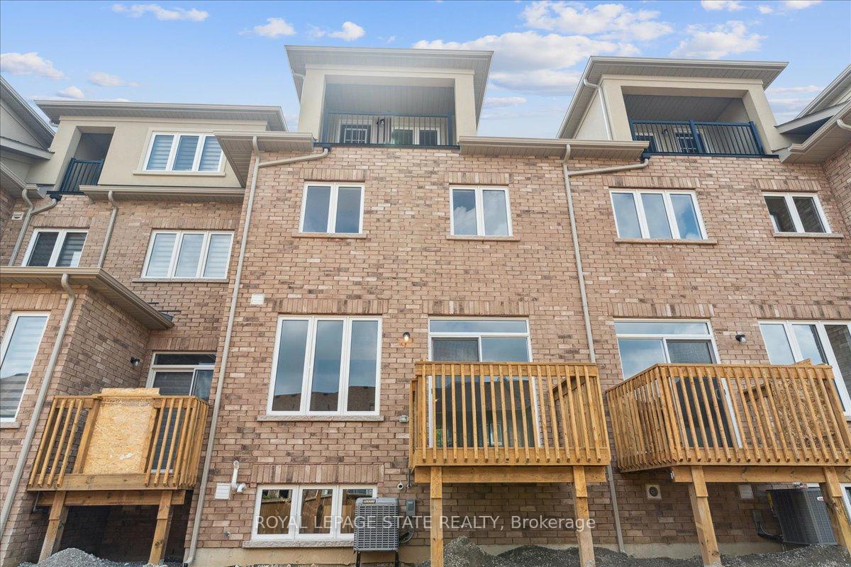 Photo 39 of 1069 Garner Road E, Hamilton, Meadowlands — HOMEH