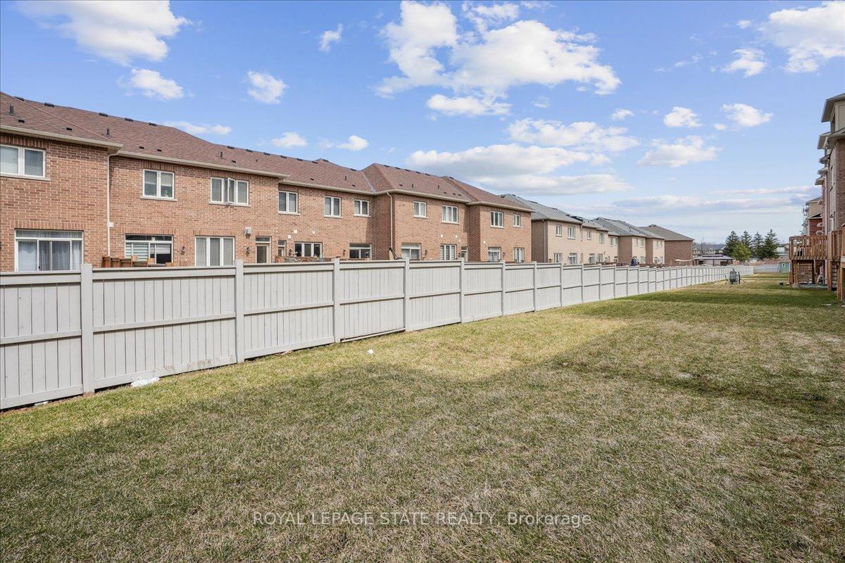 Photo 47 of 1069 Garner Road E, Hamilton, Meadowlands — HOMEH