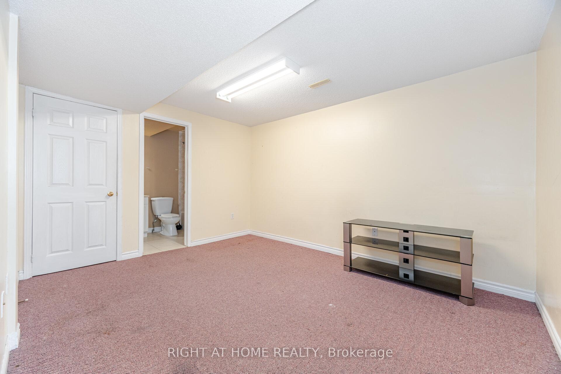 Photo 40 of 20 Erla Court, Markham, Middlefield — HOMEH