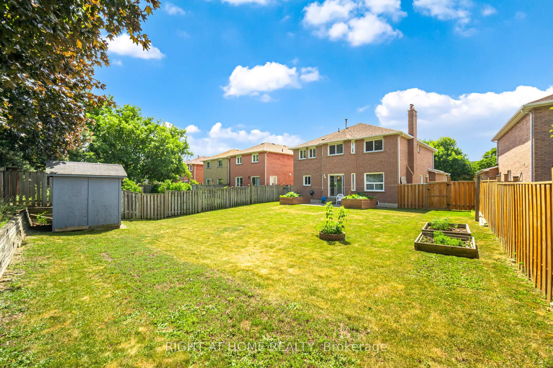 Photo 46 of 20 Erla Court, Markham, Middlefield — HOMEH