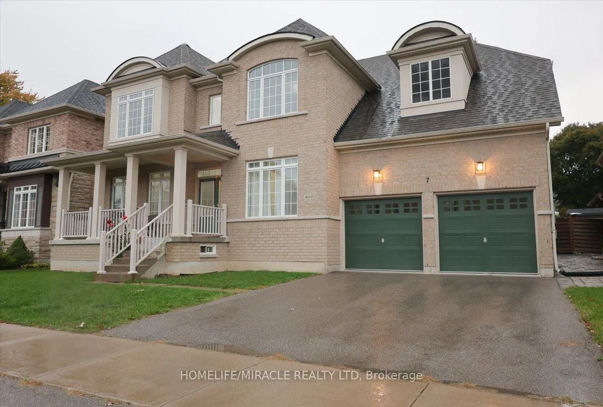 Front of 7 Riley Street