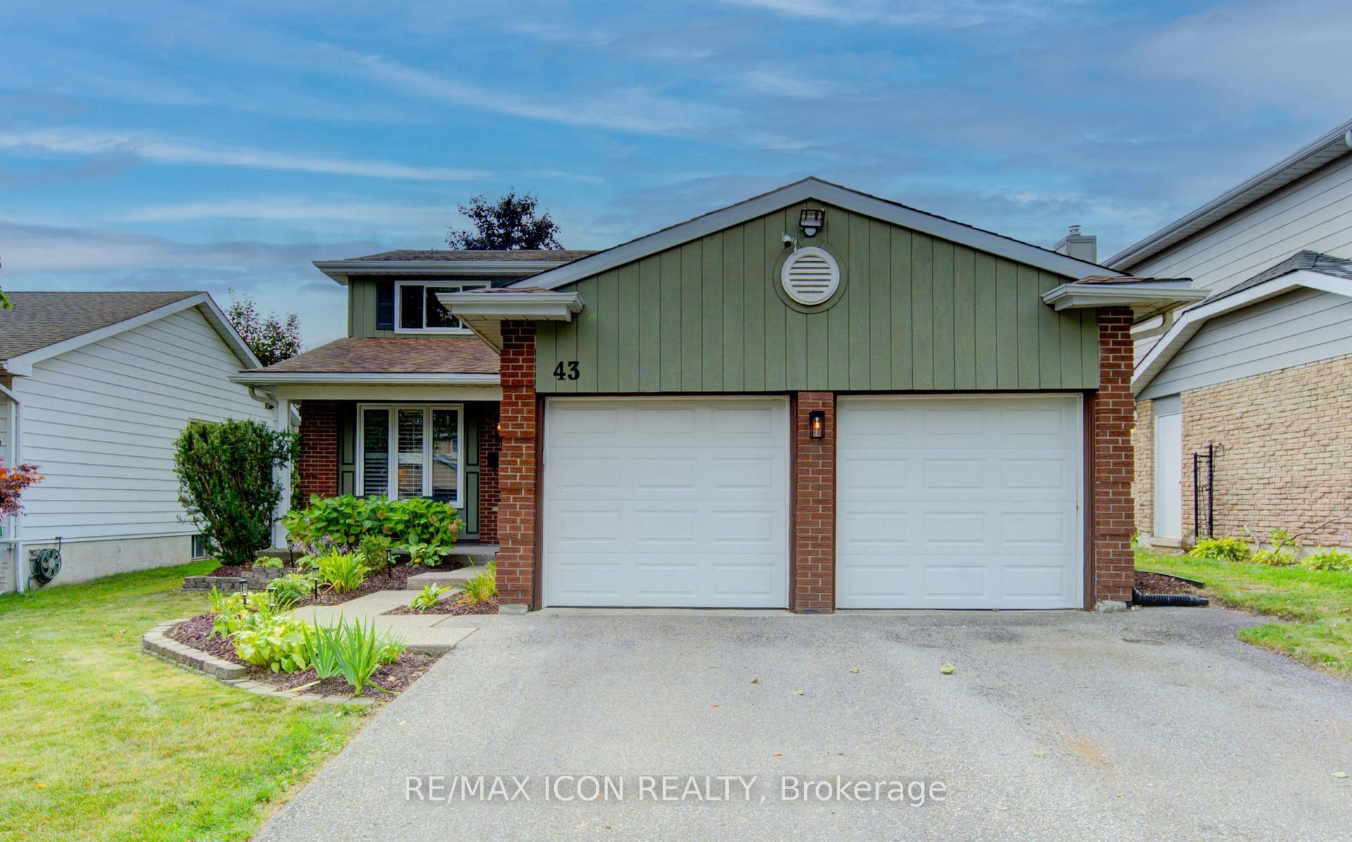 Photo 1 of 43 Winding Way, Kitchener — HOMEH