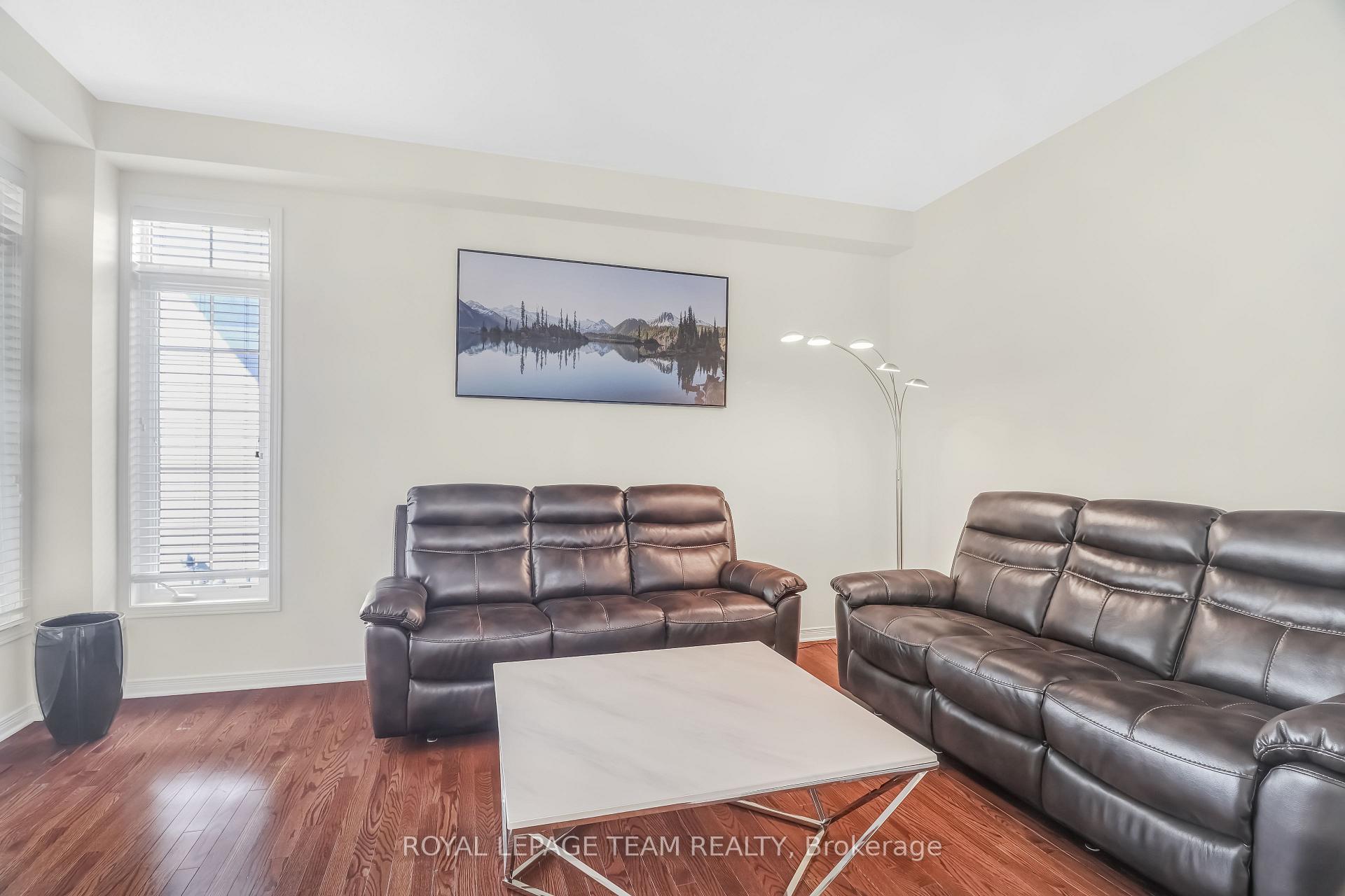 Photo 12 of 204 Applecross Crescent, Ottawa, Kanata - Morgan's Grant/South March — HOMEH