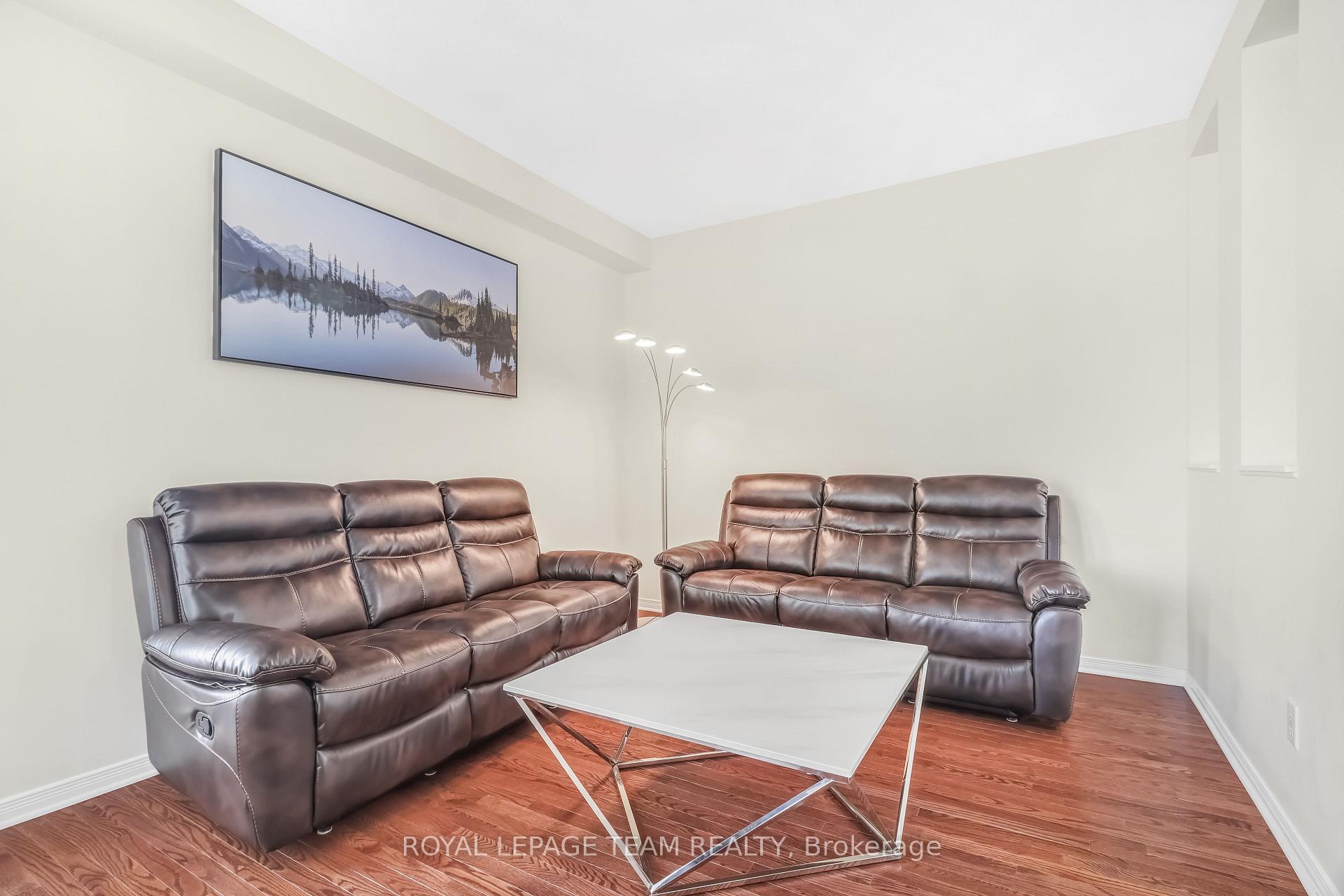 Photo 13 of 204 Applecross Crescent, Ottawa, Kanata - Morgan's Grant/South March — HOMEH