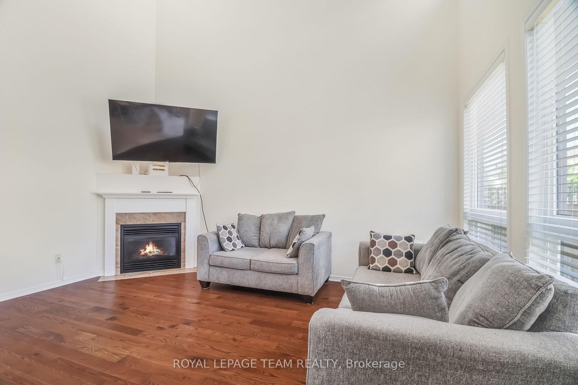Photo 19 of 204 Applecross Crescent, Ottawa, Kanata - Morgan's Grant/South March — HOMEH