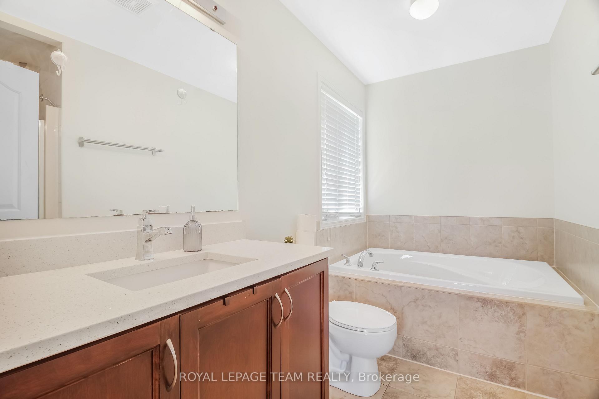 Photo 26 of 204 Applecross Crescent, Ottawa, Kanata - Morgan's Grant/South March — HOMEH