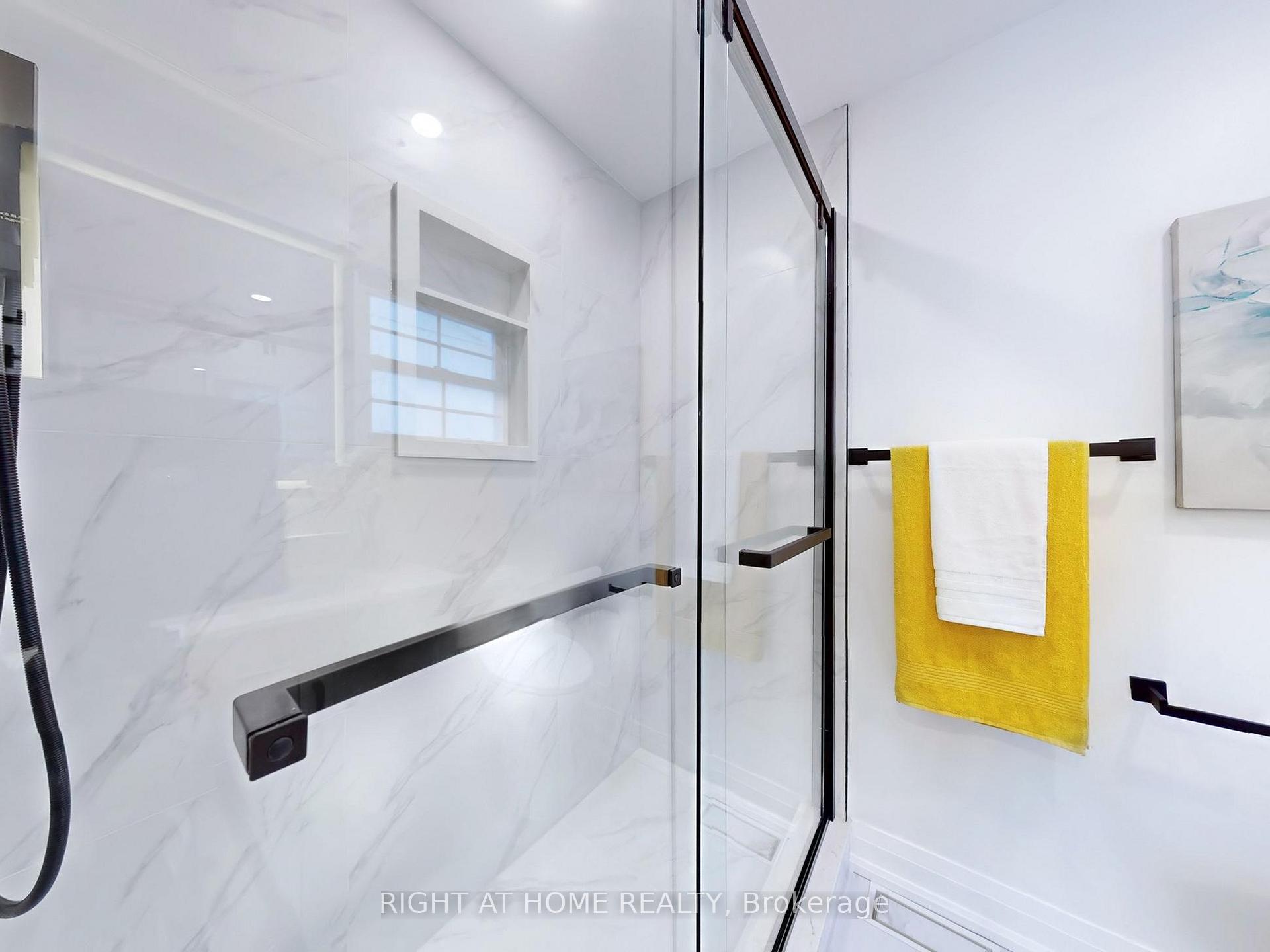 Photo 6 of 94 Reginald Crescent, Markham, Markham Village — HOMEH