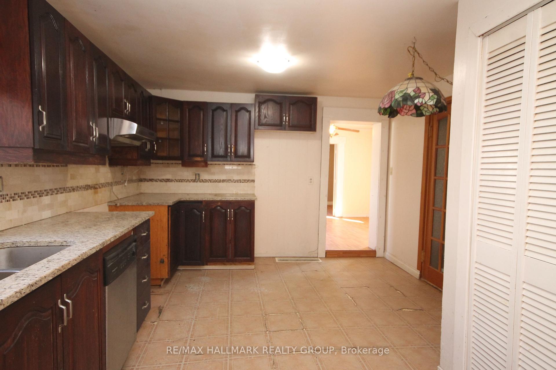 Photo 9 of 923 Center Street, McNab/Braeside, Mcnab/Braeside Twps — HOMEH