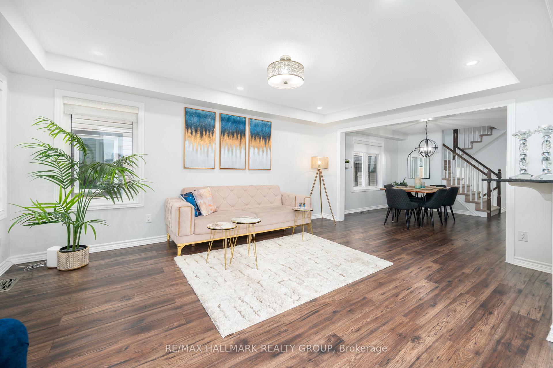 Photo 9 of 223 Conifer Creek Circle, Ottawa, Kanata - Emerald Meadows/Trailwest — HOMEH