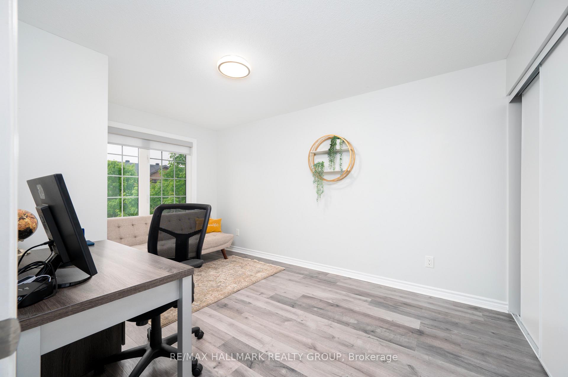 Photo 16 of 223 Conifer Creek Circle, Ottawa, Kanata - Emerald Meadows/Trailwest — HOMEH