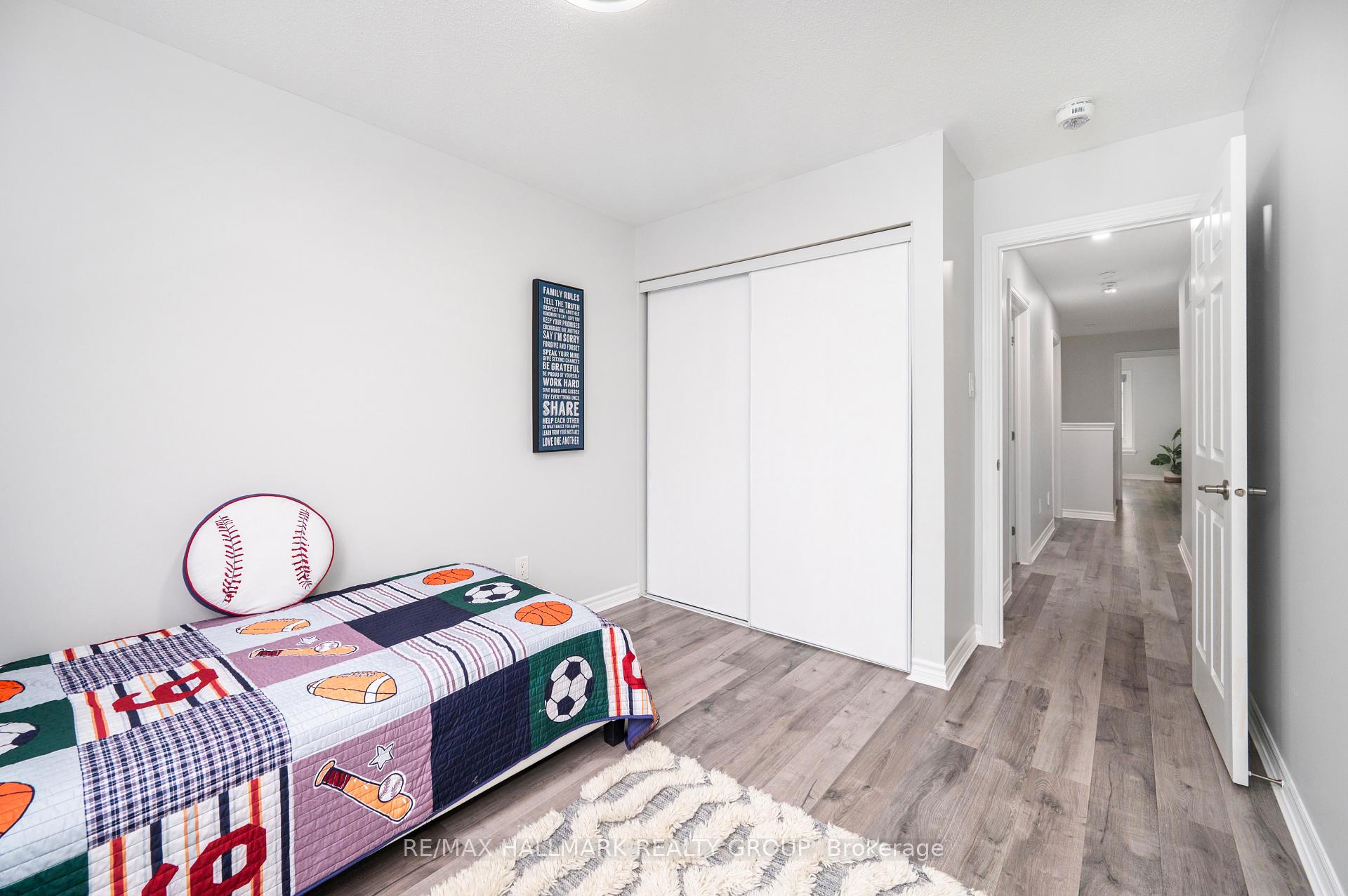 Photo 19 of 223 Conifer Creek Circle, Ottawa, Kanata - Emerald Meadows/Trailwest — HOMEH