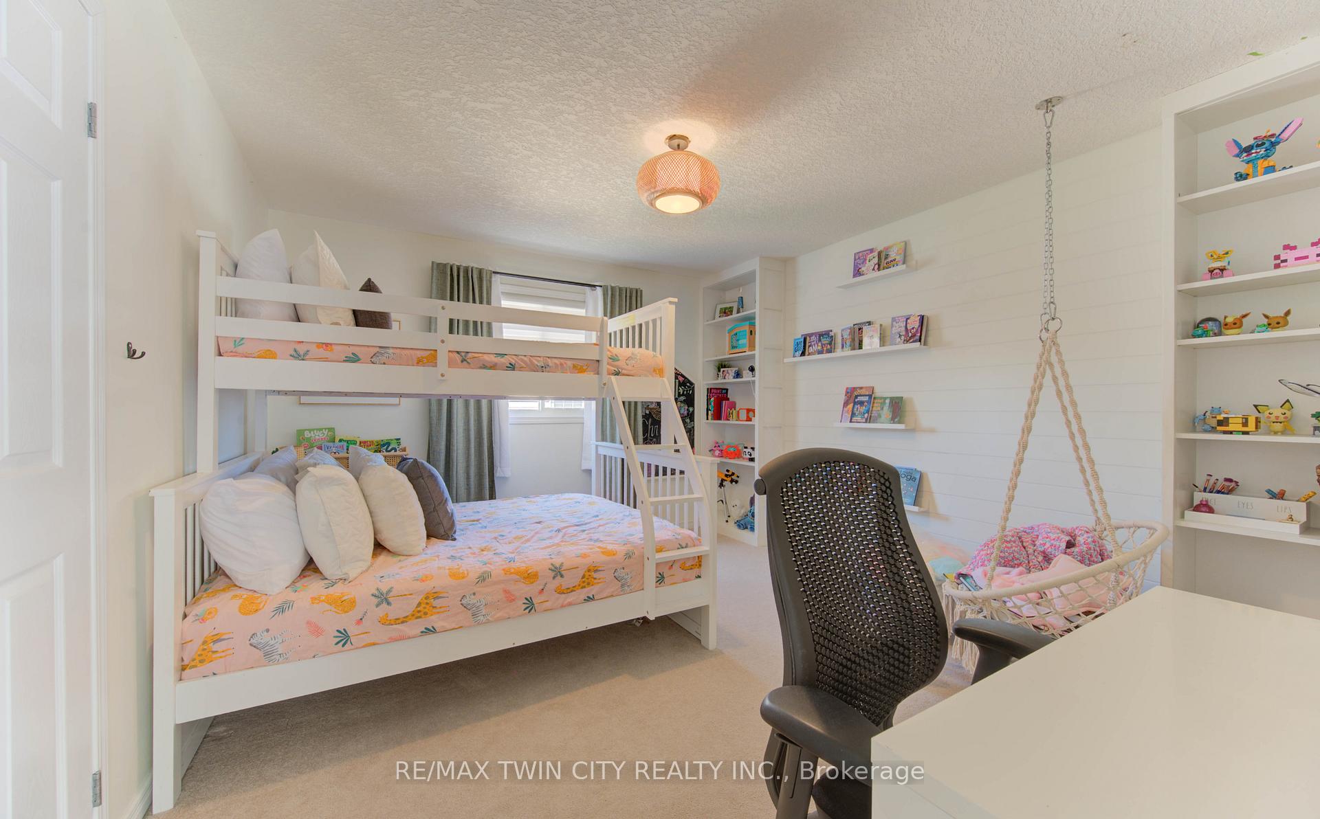 Photo 31 of 224 Sunny Meadow Court, Kitchener — HOMEH
