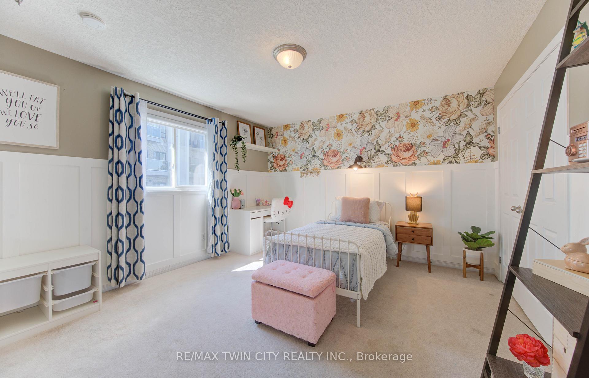 Photo 33 of 224 Sunny Meadow Court, Kitchener — HOMEH