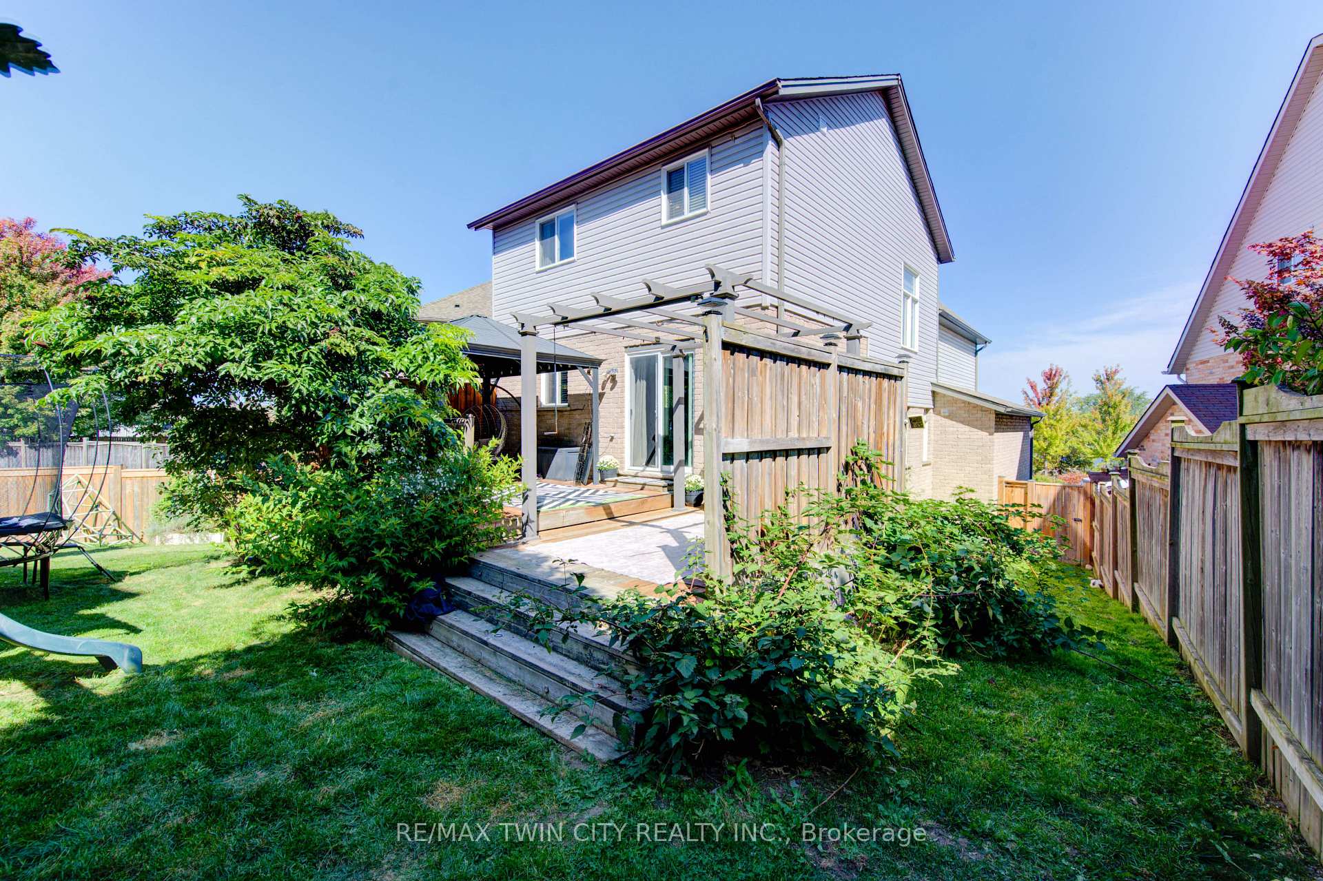 Photo 46 of 224 Sunny Meadow Court, Kitchener — HOMEH