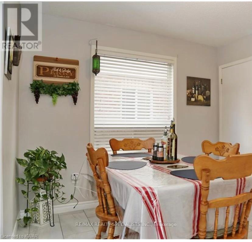 Photo 10 of 116 Veronica Drive, Kitchener — HOMEH