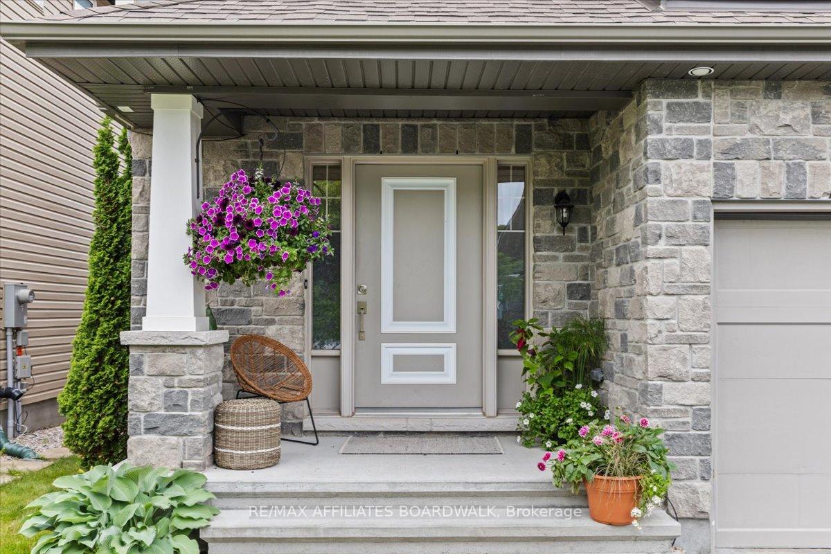 Photo 2 of 506 Breccia Heights, Ottawa, Kanata - Kanata Lakes/Heritage Hills — HOMEH