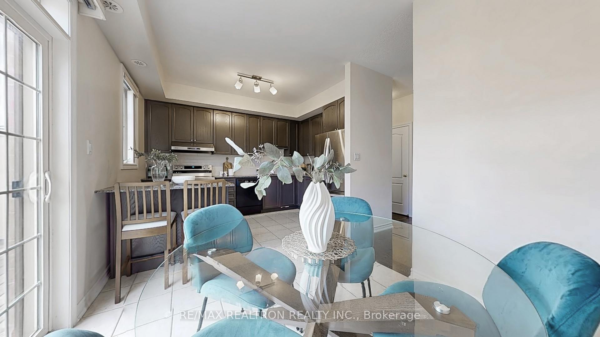 Photo 14 of 9 Haute Lane, Markham, Cathedraltown — HOMEH