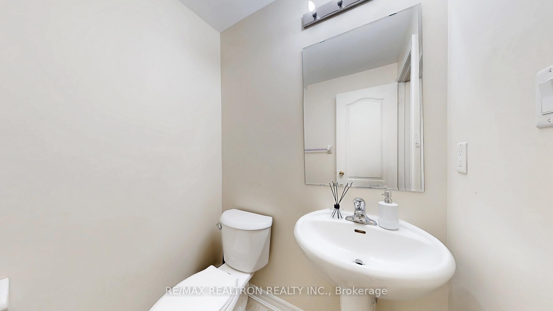 Photo 15 of 9 Haute Lane, Markham, Cathedraltown — HOMEH