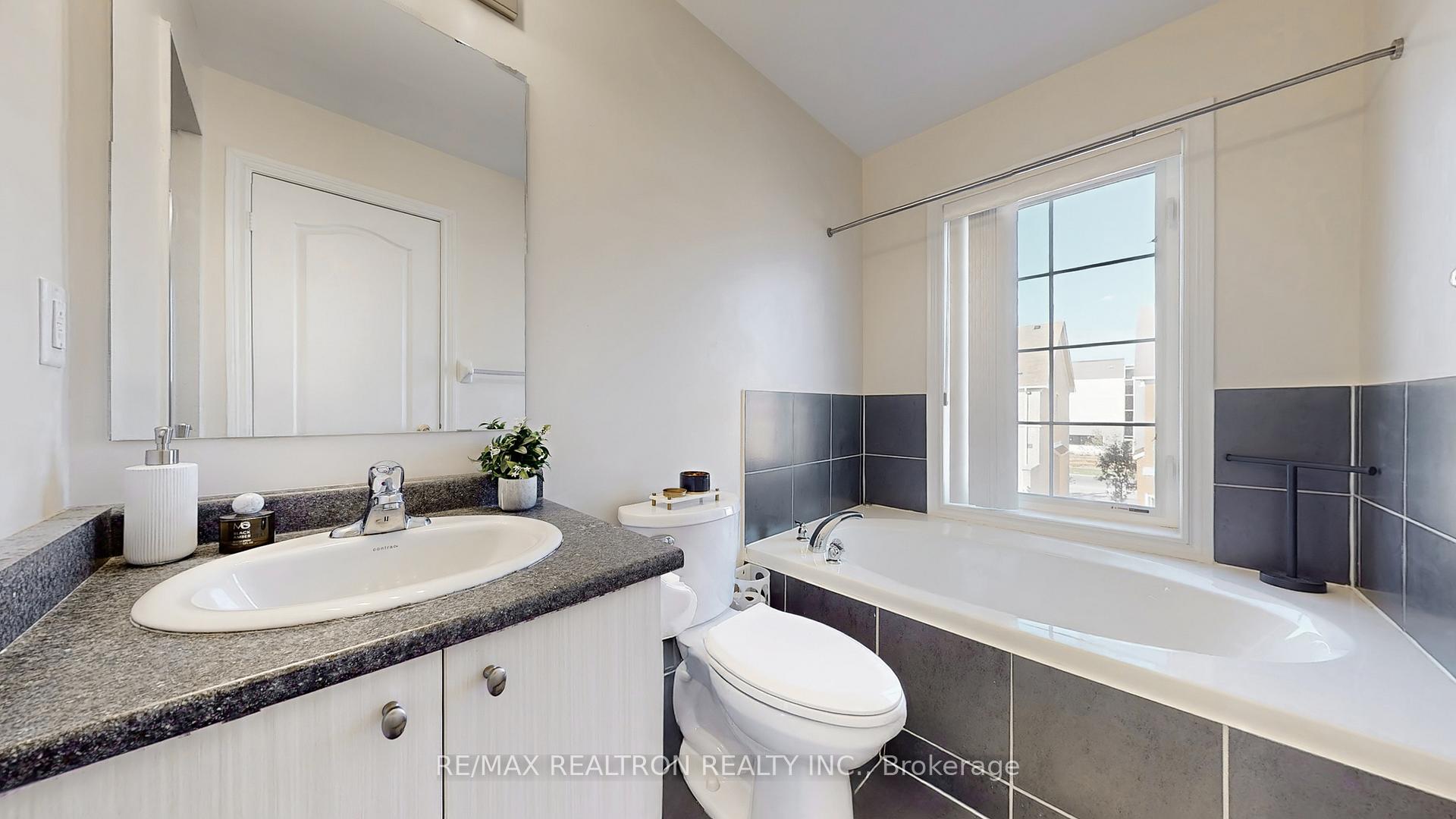 Photo 20 of 9 Haute Lane, Markham, Cathedraltown — HOMEH