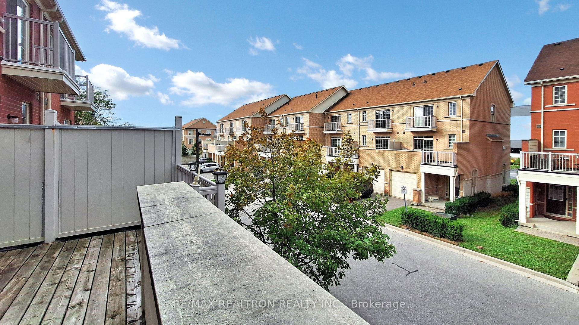 Photo 36 of 9 Haute Lane, Markham, Cathedraltown — HOMEH