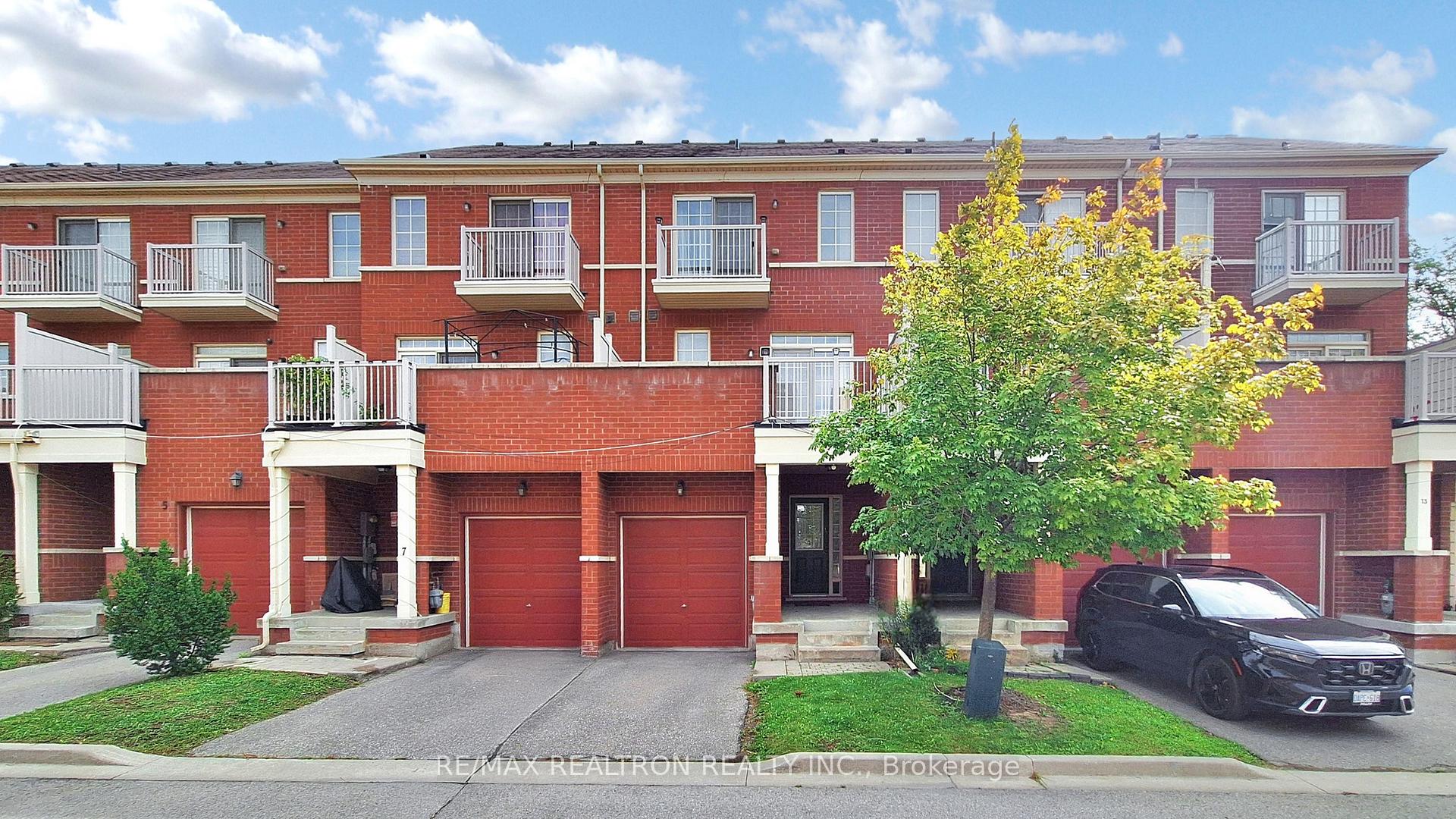 Photo 38 of 9 Haute Lane, Markham, Cathedraltown — HOMEH