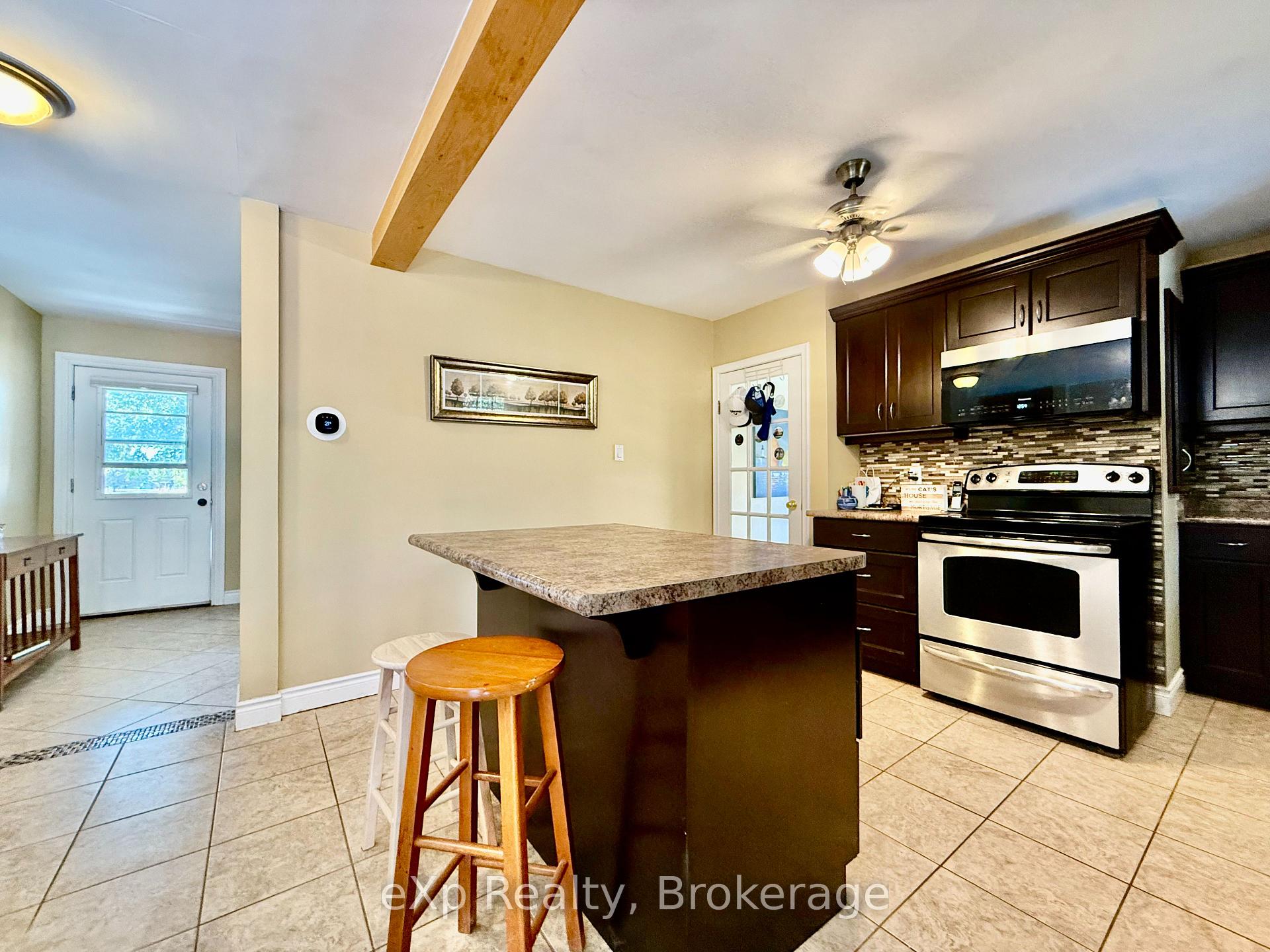 Photo 6 of 152 Kehl Street, Kitchener — HOMEH