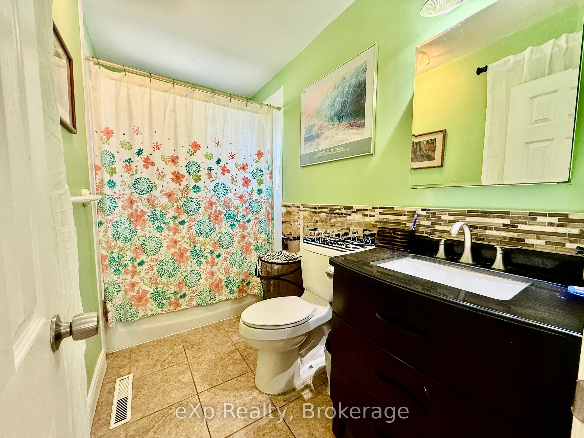 Photo 12 of 152 Kehl Street, Kitchener — HOMEH
