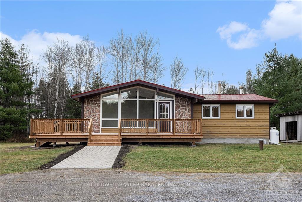 Photo 2 of 177 Calabogie Road, McNab/Braeside, Mcnab/Braeside Twps — HOMEH