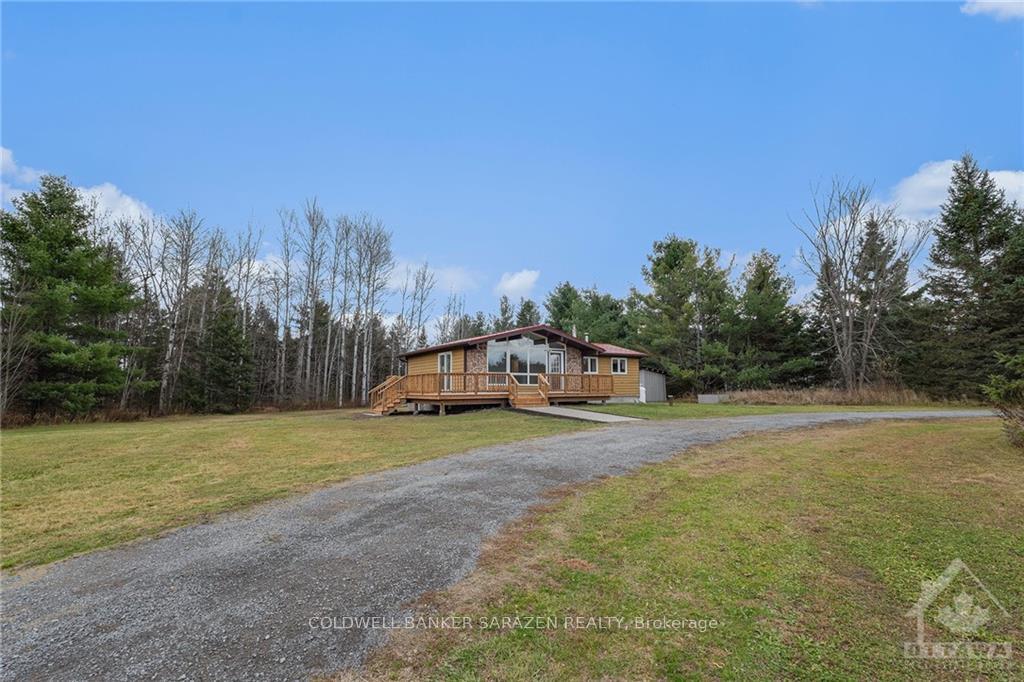 Photo 3 of 177 Calabogie Road, McNab/Braeside, Mcnab/Braeside Twps — HOMEH