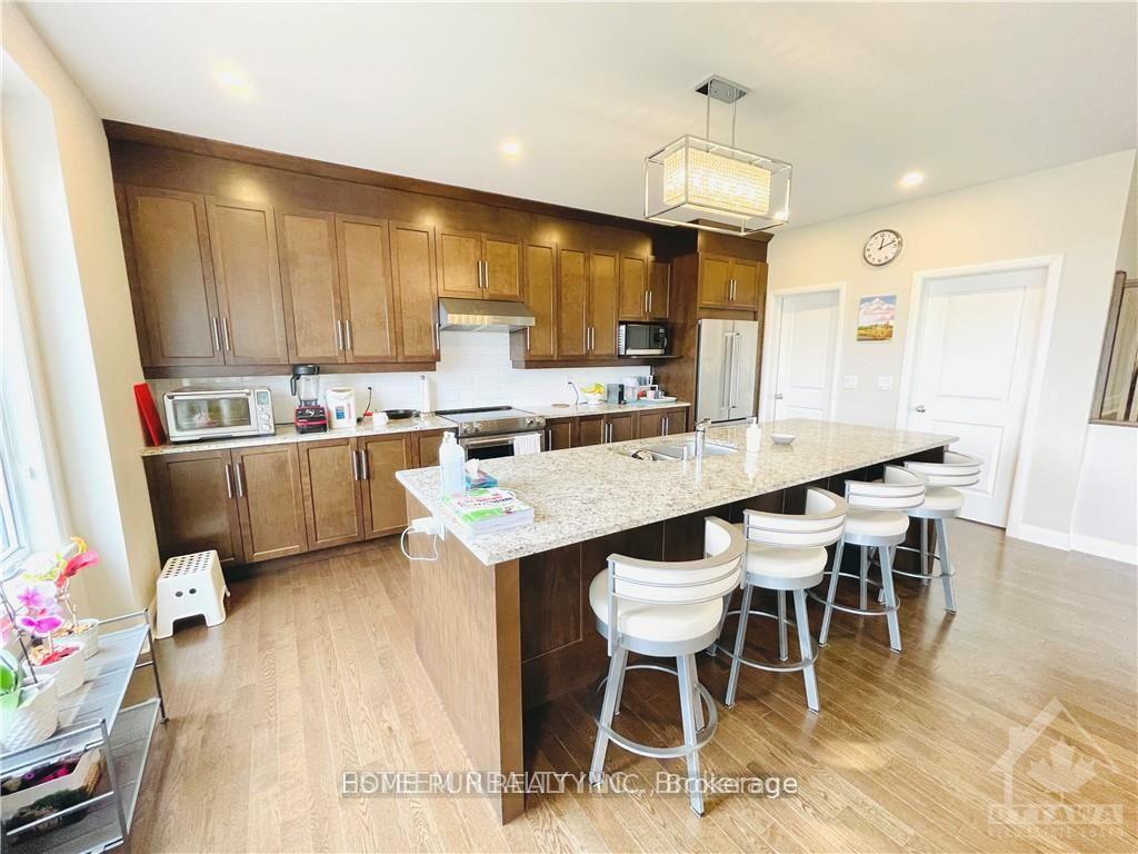 Photo 7 of 126 Escarpment Crescent, Ottawa, Kanata - Kanata Lakes/Heritage Hills — HOMEH