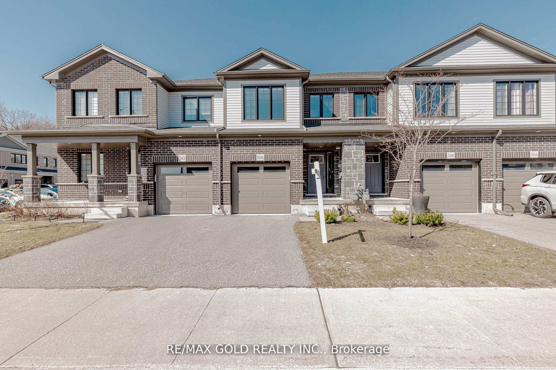 Front of 508 Woodlea Court