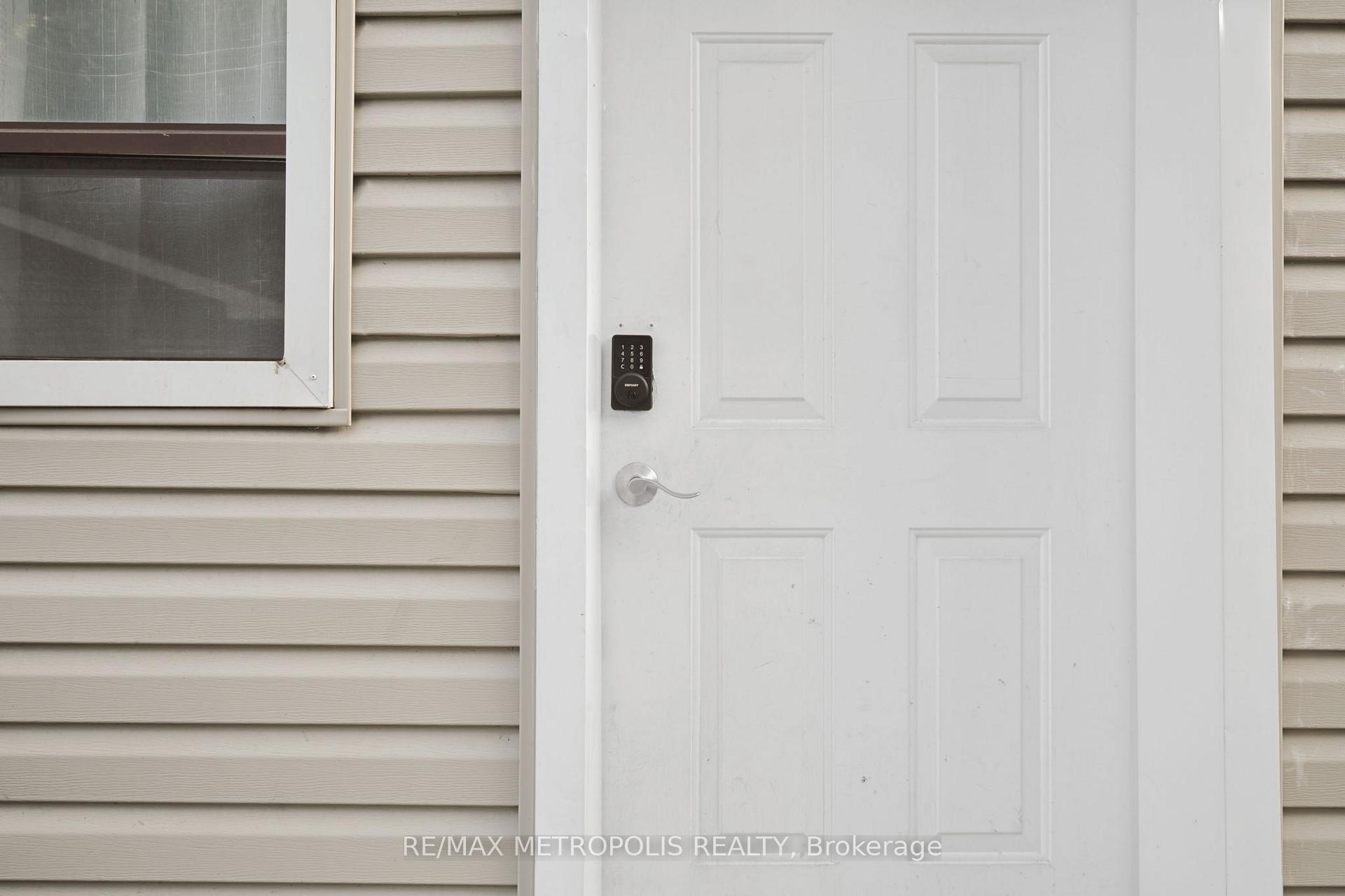 Photo 8 of 719 Knox Avenue, Hamilton, Parkview — HOMEH