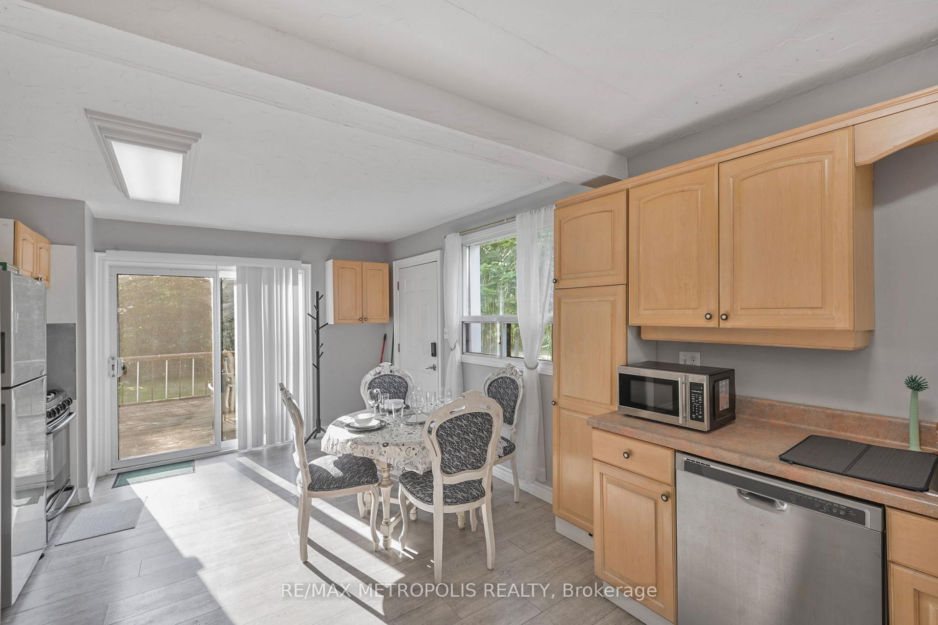 Photo 15 of 719 Knox Avenue, Hamilton, Parkview — HOMEH