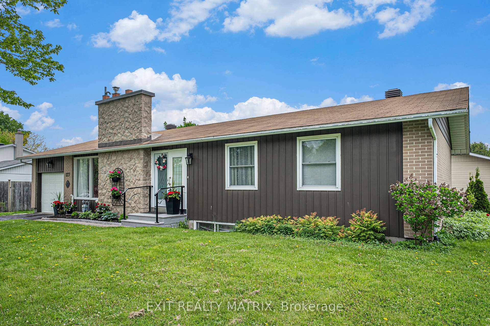 Photo 1 of Unit A, 127 William's Walk, Ottawa, Kanata - Glencairn/Hazeldean — HOMEH