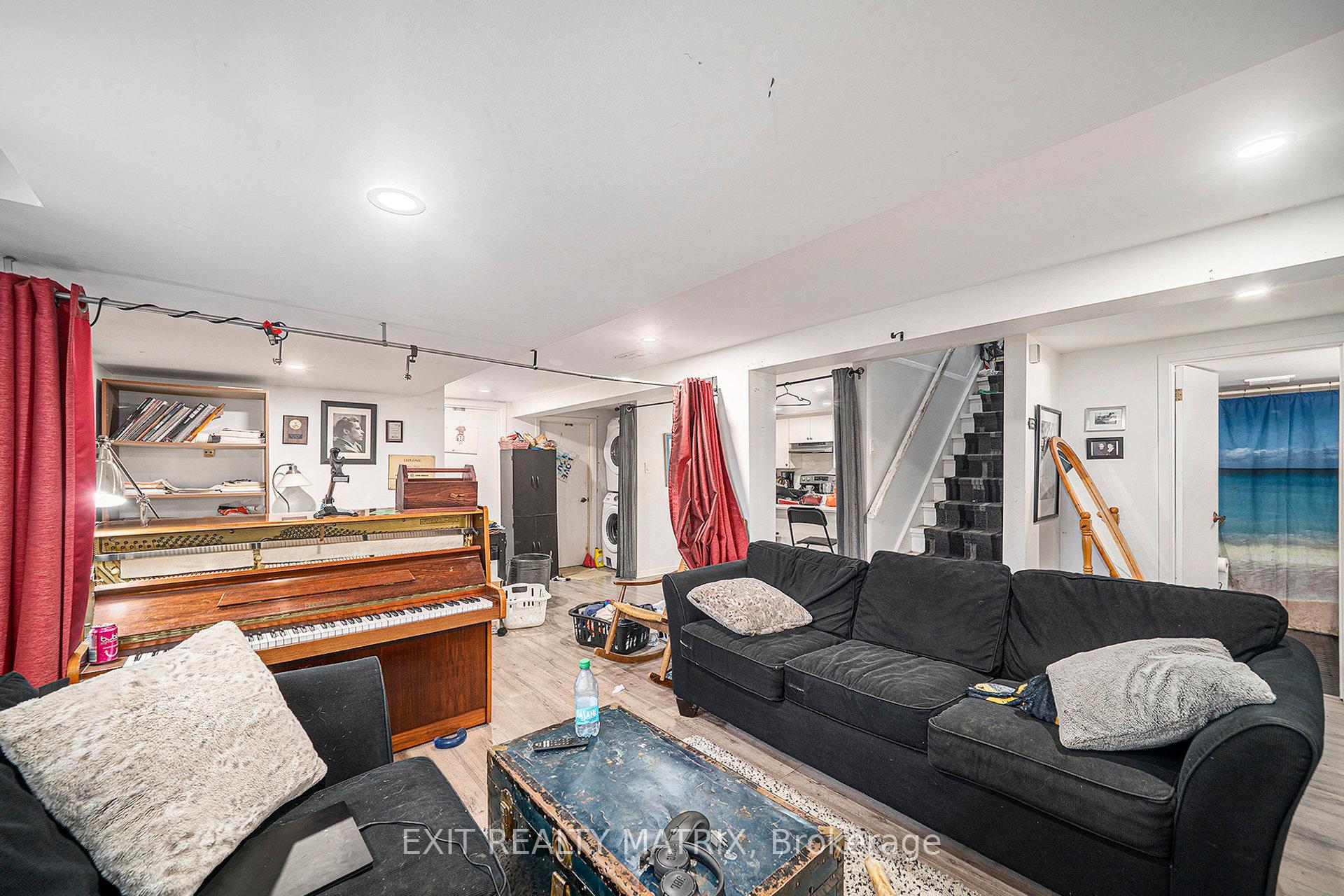 Photo 3 of Unit A, 127 William's Walk, Ottawa, Kanata - Glencairn/Hazeldean — HOMEH