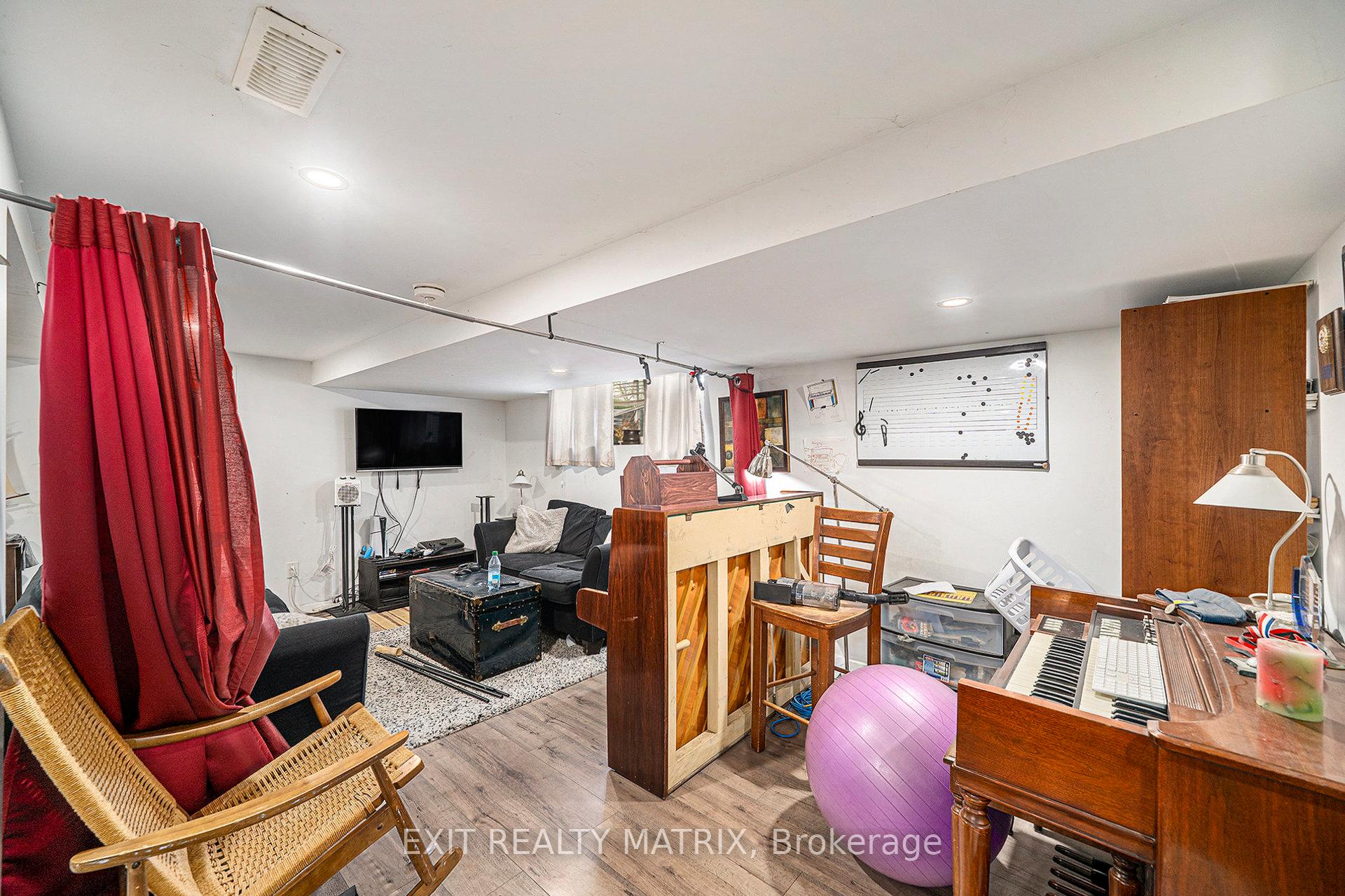 Photo 9 of Unit A, 127 William's Walk, Ottawa, Kanata - Glencairn/Hazeldean — HOMEH