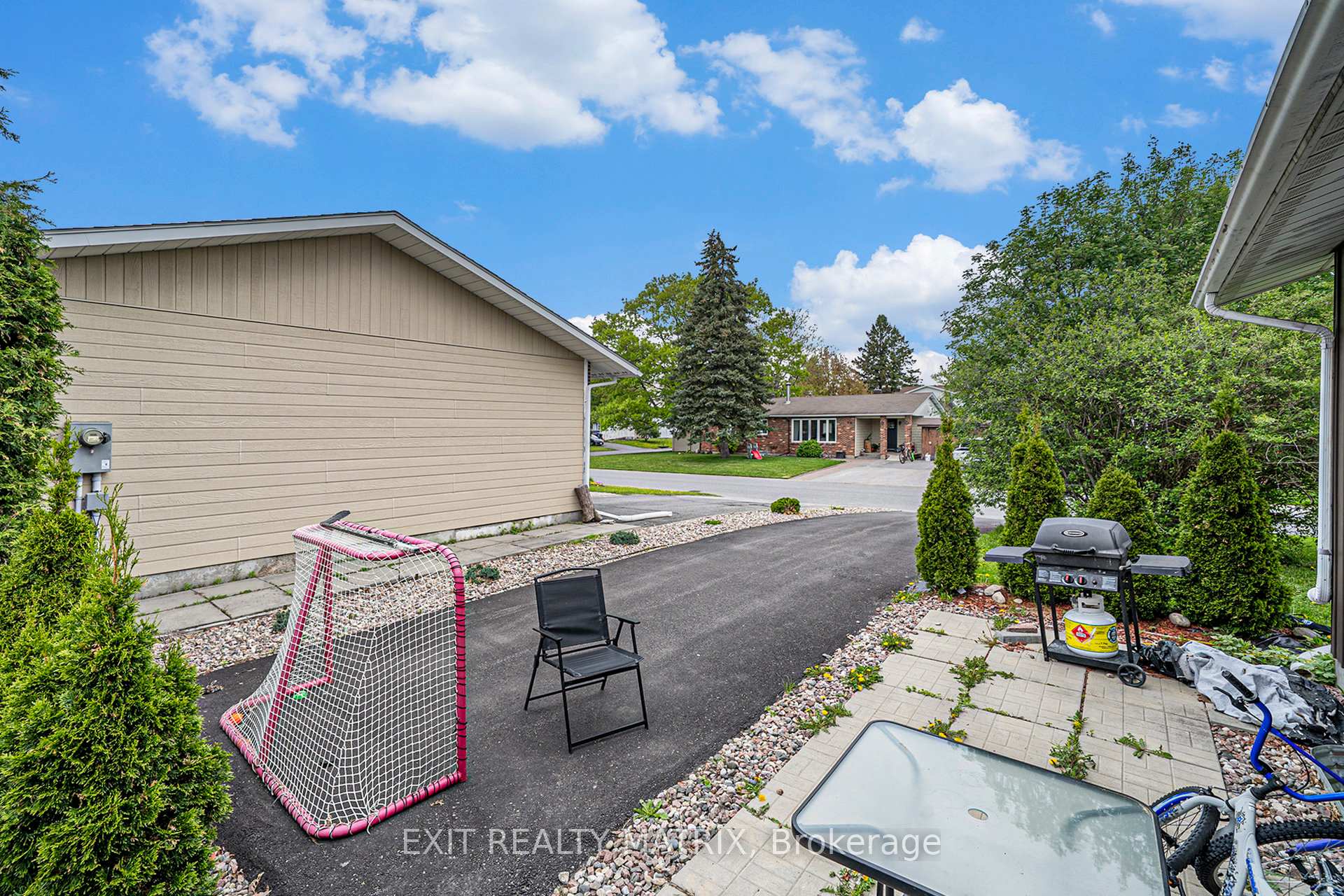 Photo 12 of Unit A, 127 William's Walk, Ottawa, Kanata - Glencairn/Hazeldean — HOMEH