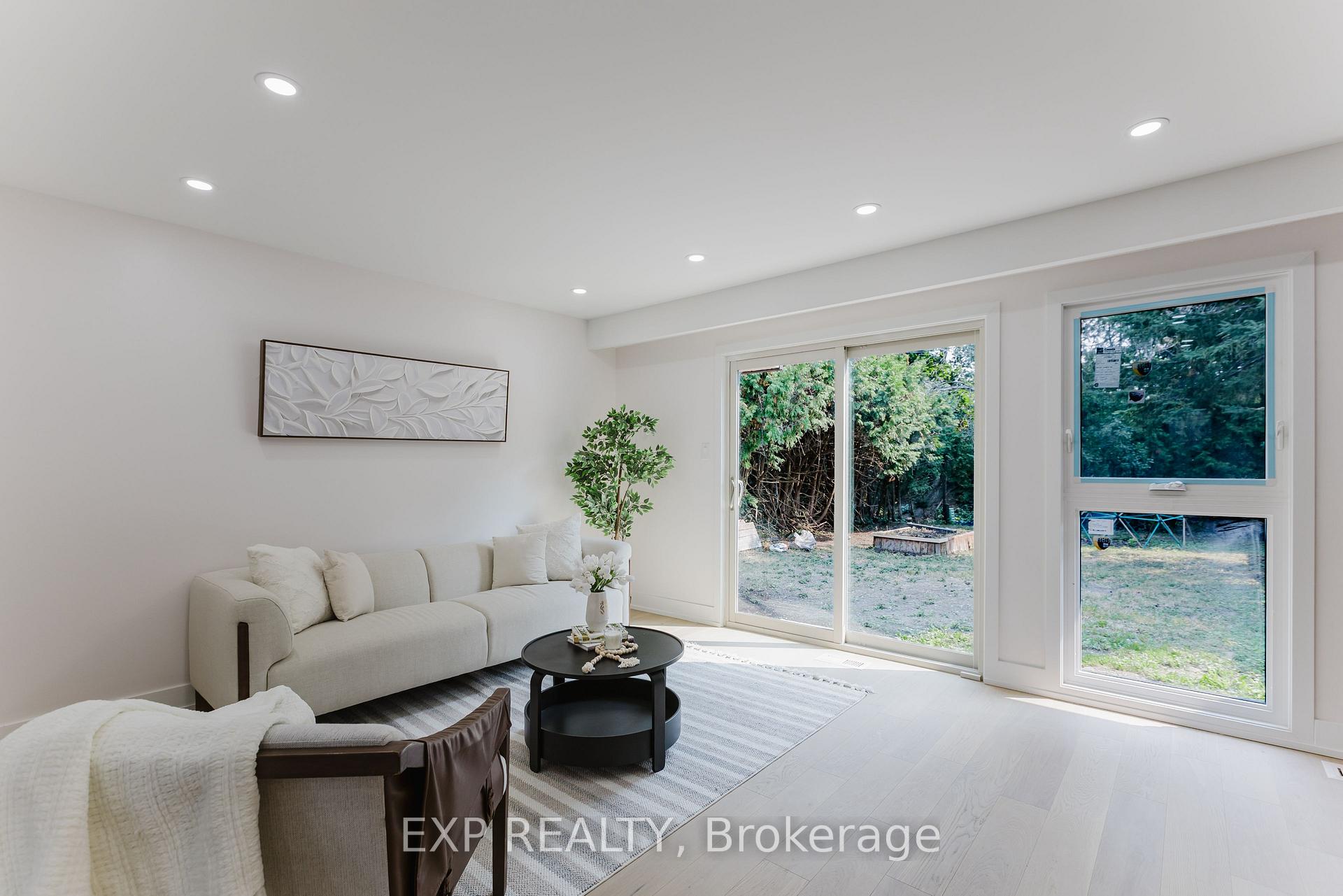 Photo 10 of 91 Penfield Drive, Ottawa, Kanata - Beaverbrook — HOMEH