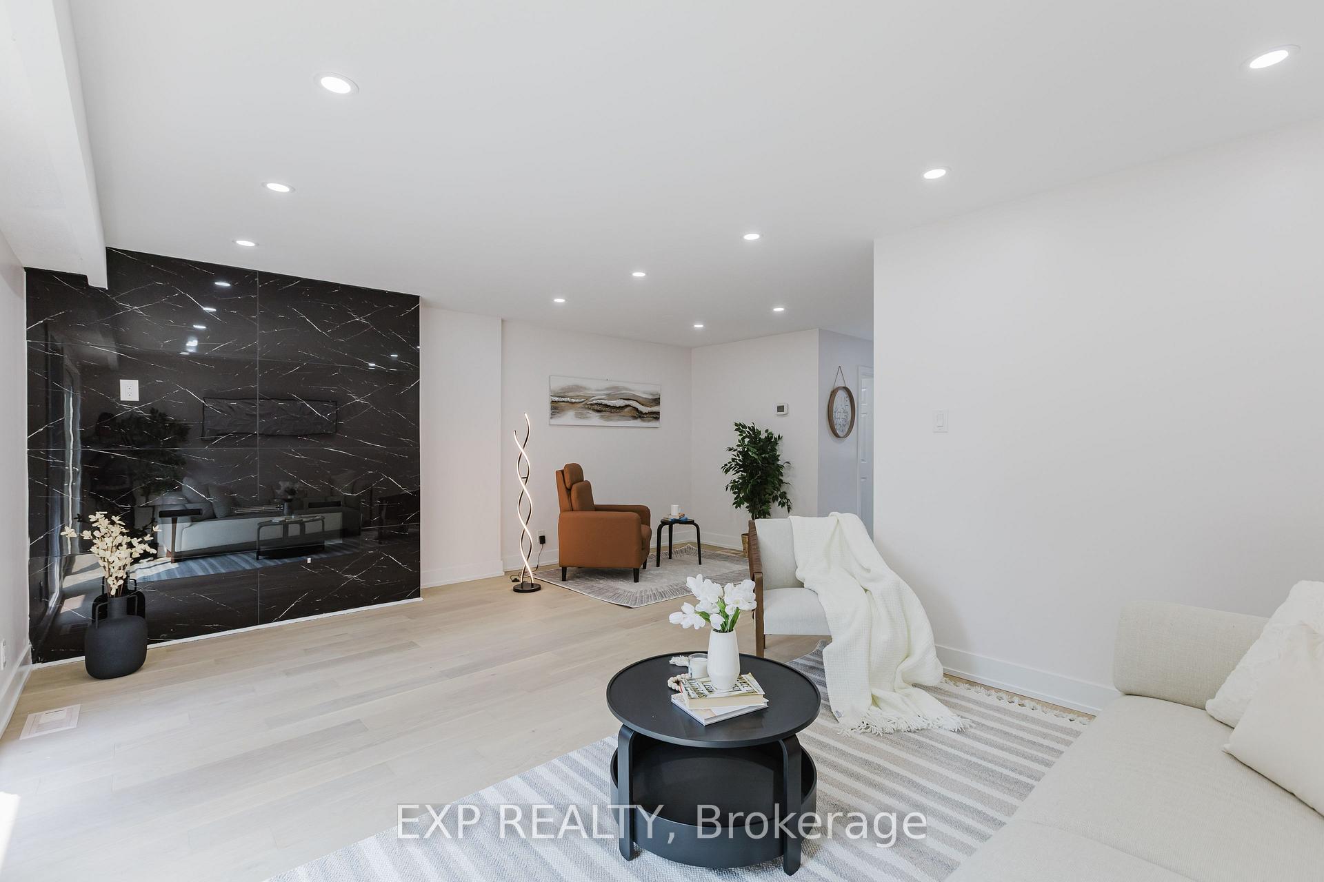 Photo 12 of 91 Penfield Drive, Ottawa, Kanata - Beaverbrook — HOMEH